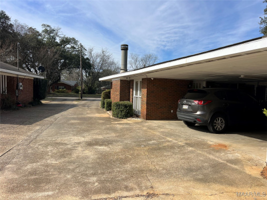 2731 Sweetbriar Road