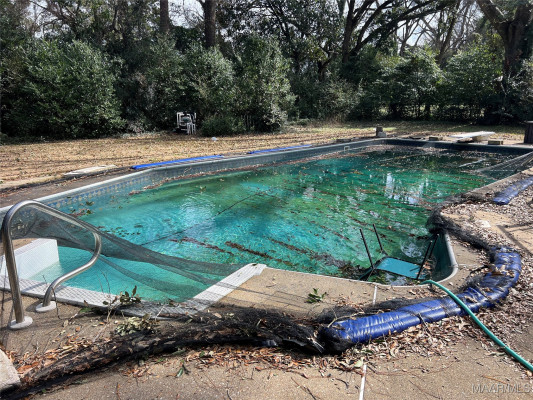 2731 Sweetbriar Road