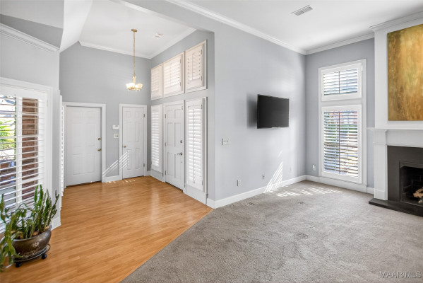 8169 LONGNEEDLE Place