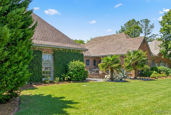 8169 LONGNEEDLE Place