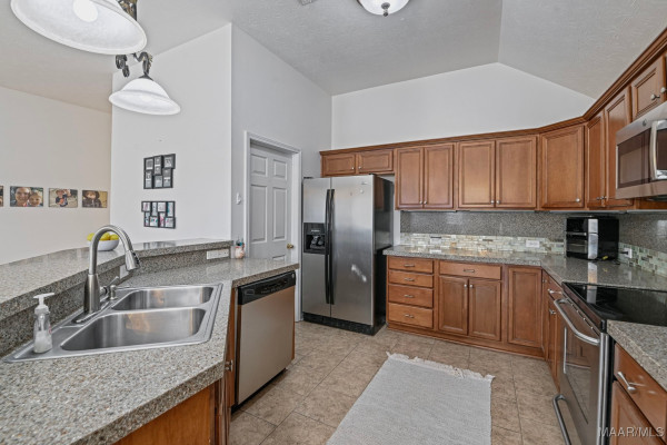 638 Glenmede Lane