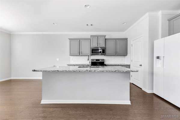 1360 Barret Park Way