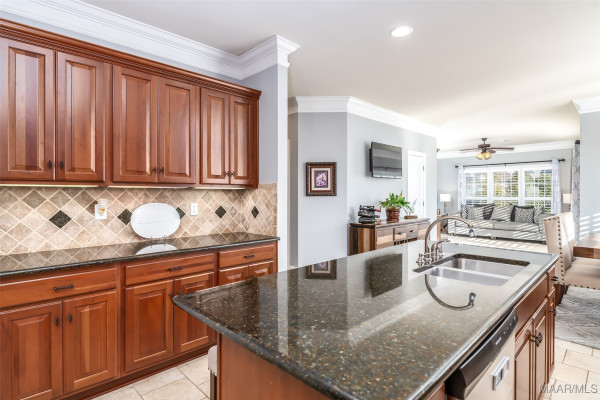 8207 Stonewall Court