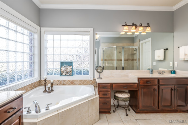 8207 Stonewall Court