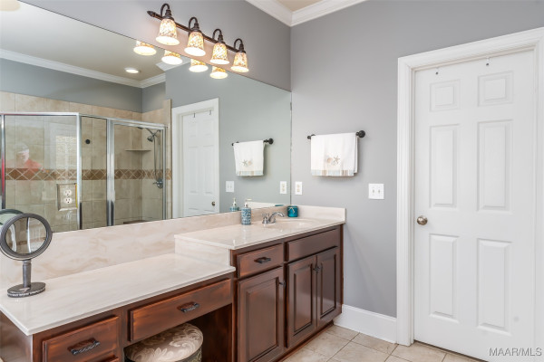 8207 Stonewall Court