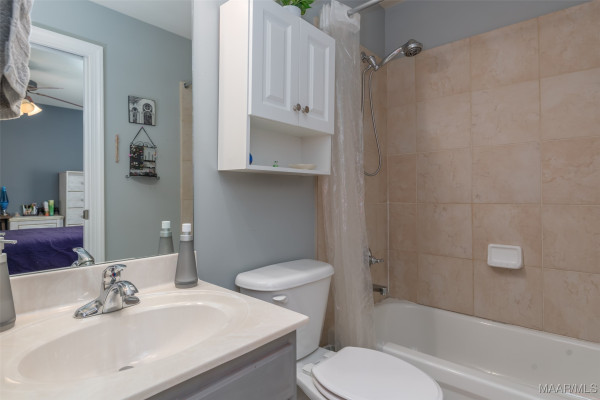 8207 Stonewall Court