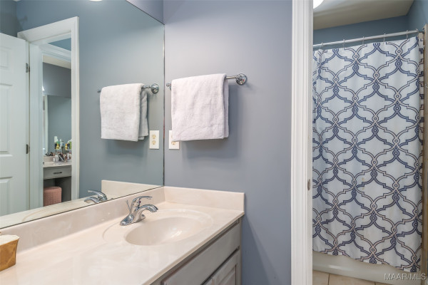 8207 Stonewall Court