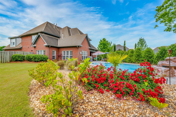 8207 Stonewall Court