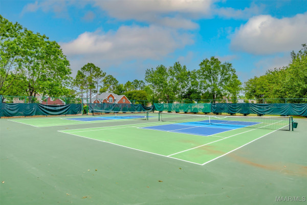 8207 Stonewall Court