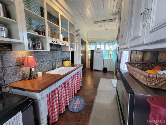 101 S Autauga Street