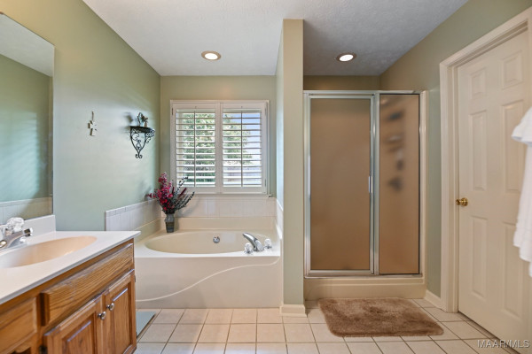 1689 Rambling Brook Lane