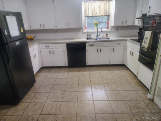 155 AARON PARK Road