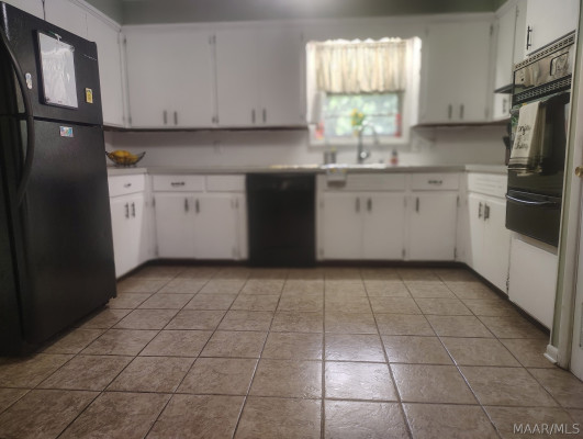 155 AARON PARK Road