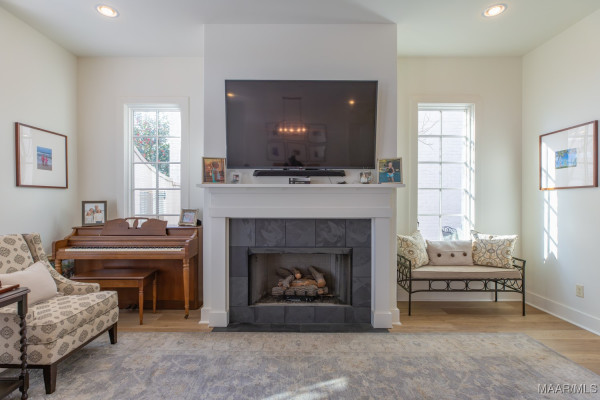 4824 Grassmere Street