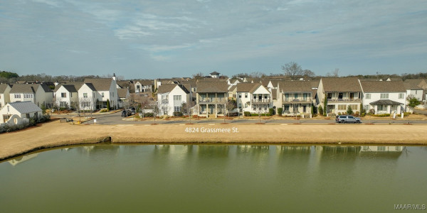 4824 Grassmere Street