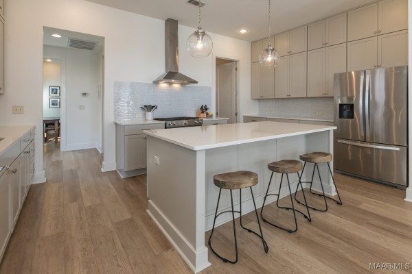 4824 Grassmere Street