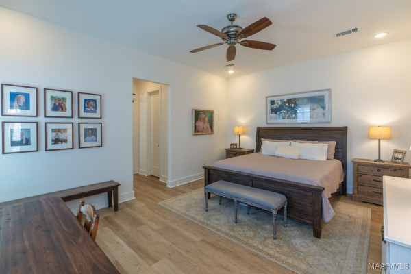 4824 Grassmere Street