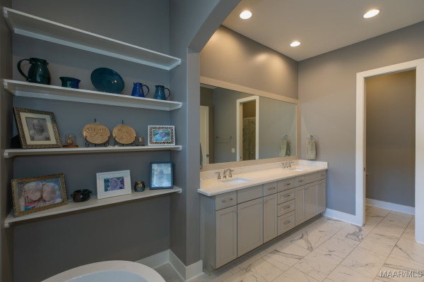 4824 Grassmere Street