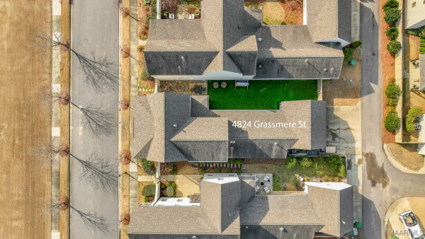 4824 Grassmere Street