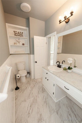 3051 Hill Hedge Drive