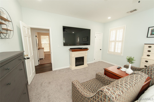 3051 Hill Hedge Drive