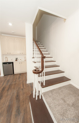 3051 Hill Hedge Drive