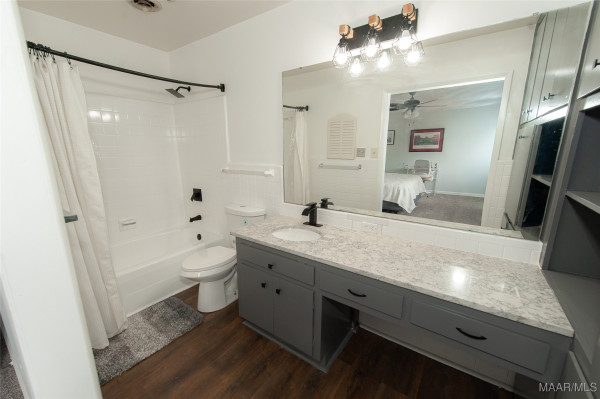 3051 Hill Hedge Drive