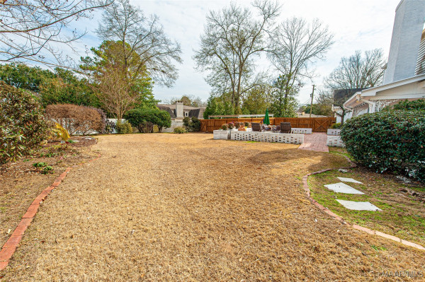 3051 Hill Hedge Drive