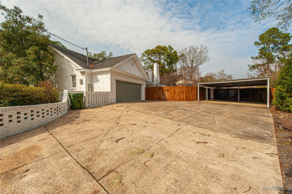 3051 Hill Hedge Drive