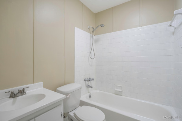 6120 Hinchcliff Road