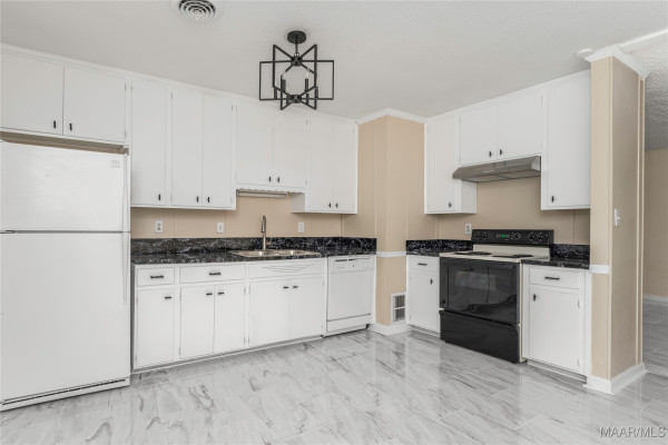 6120 Hinchcliff Road