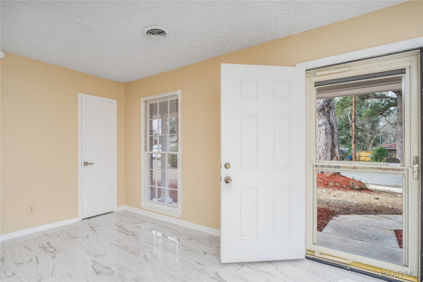 6120 Hinchcliff Road