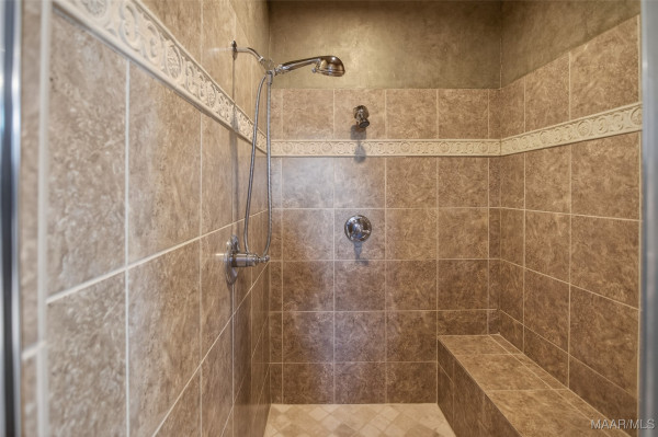 8696 Huntingdon Ridge Lane