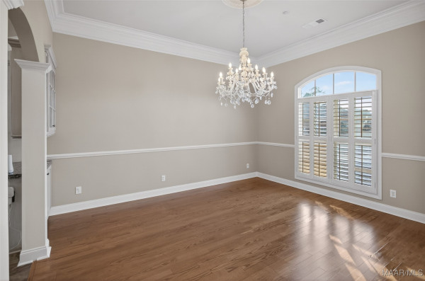 8696 Huntingdon Ridge Lane