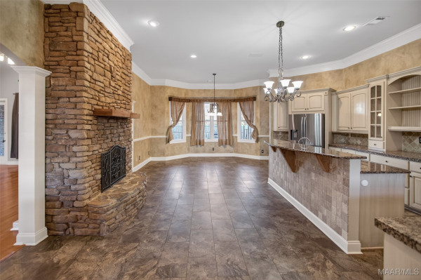 8696 Huntingdon Ridge Lane