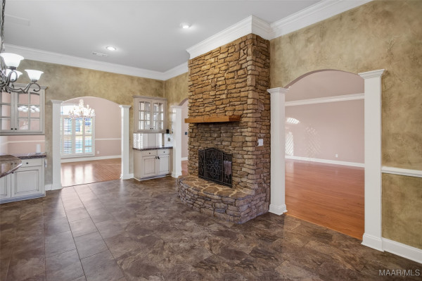 8696 Huntingdon Ridge Lane