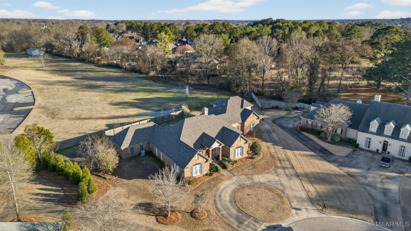 8696 Huntingdon Ridge Lane