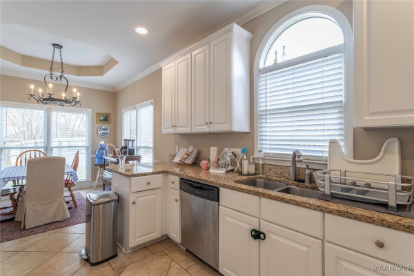 8712 STURBRIDGE Drive