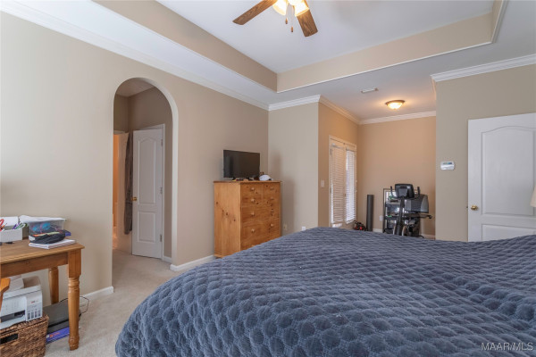 8712 STURBRIDGE Drive