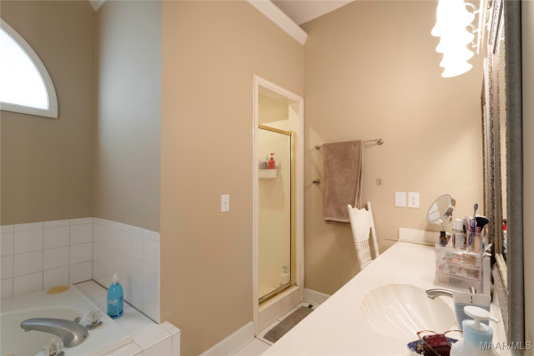 8712 STURBRIDGE Drive