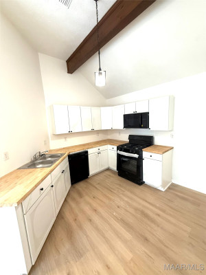 3808 PERRY HILL Court