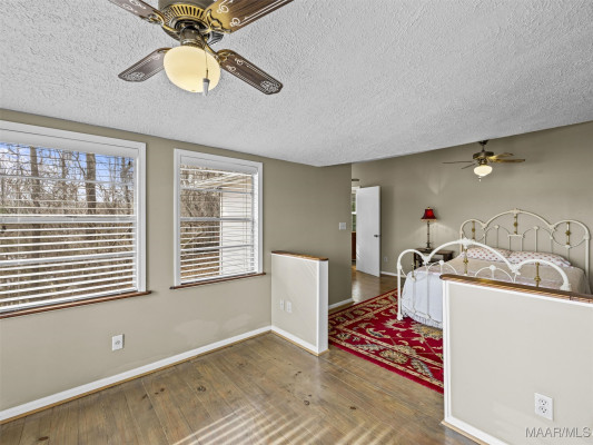 1706 Blackberry Road