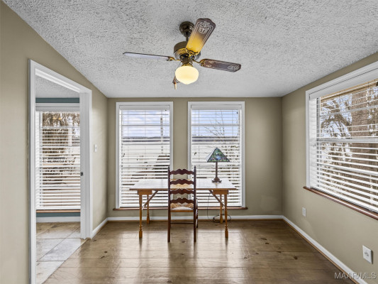 1706 Blackberry Road