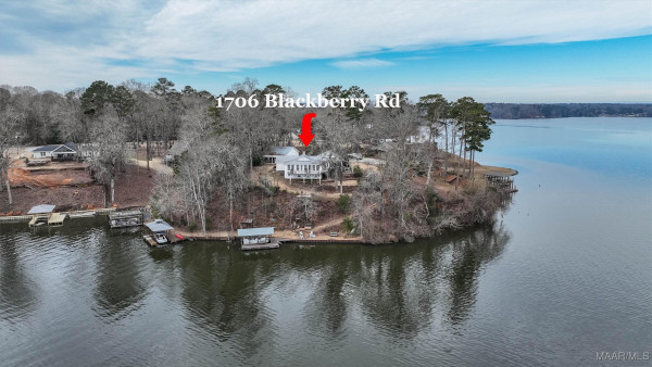 1706 Blackberry Road