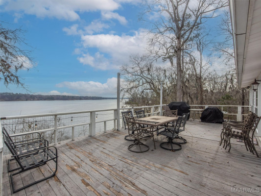 1706 Blackberry Road