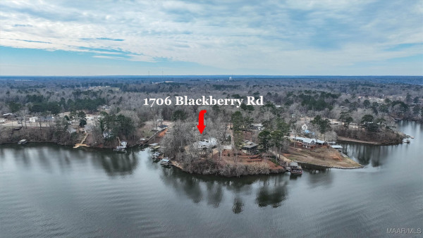 1706 Blackberry Road