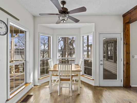 1706 Blackberry Road