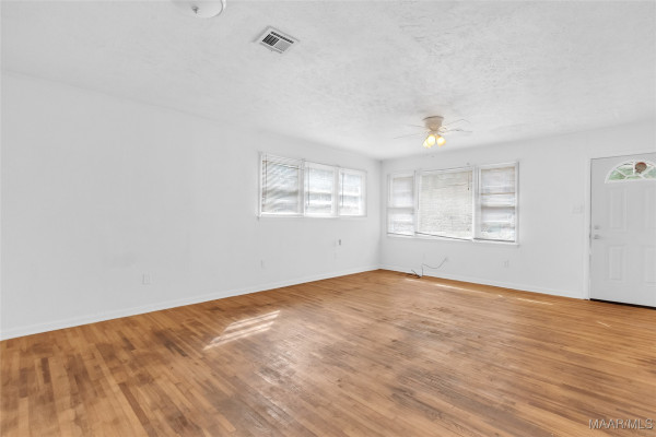 106 NOTTINGHAM Court