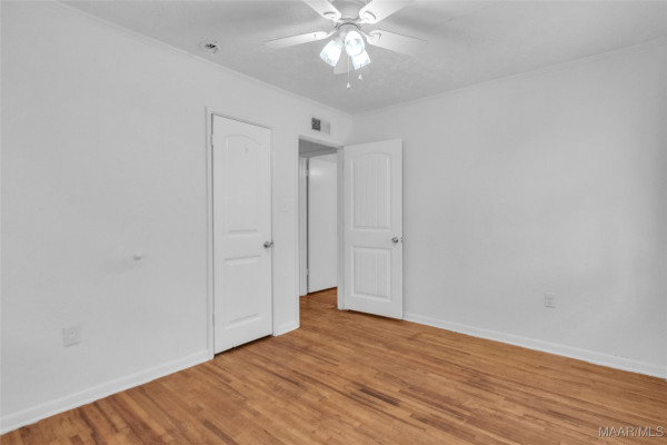 106 NOTTINGHAM Court