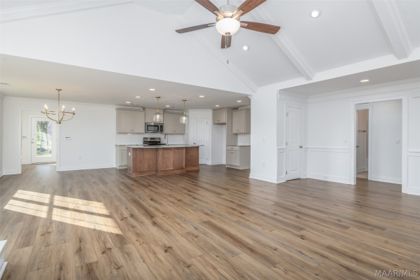 87 Woodbridge Way